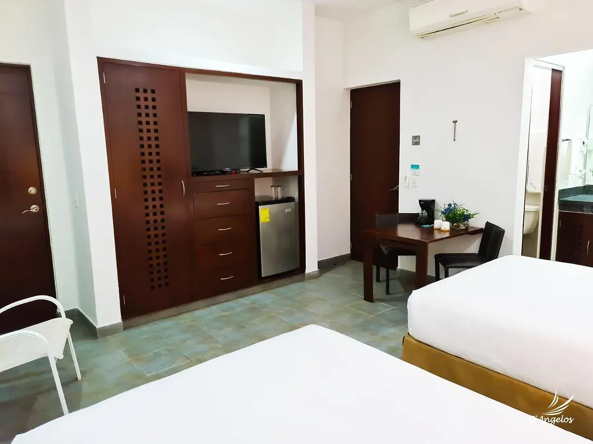 Almarea Vacation Condo بلايا ديل كارمن فندق