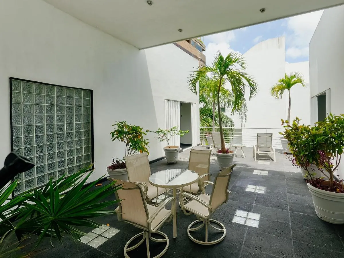 فندق Almarea Vacation Condo بلايا ديل كارمن