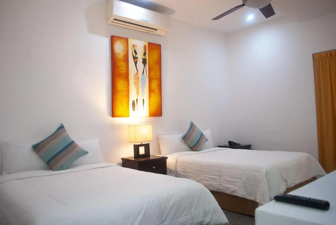 Almarea Vacation Condo بلايا ديل كارمن 3*,  المكسيك