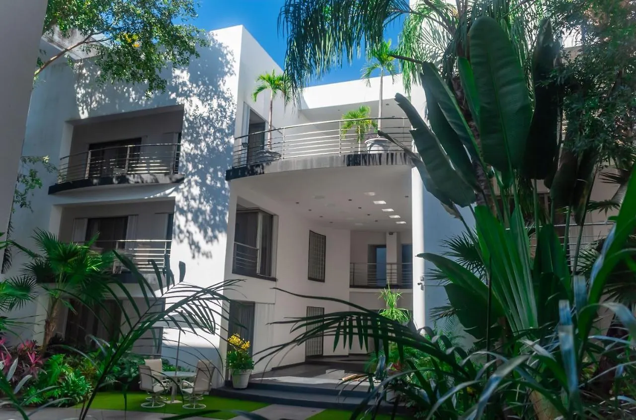 Almarea Vacation Condo بلايا ديل كارمن 3*,