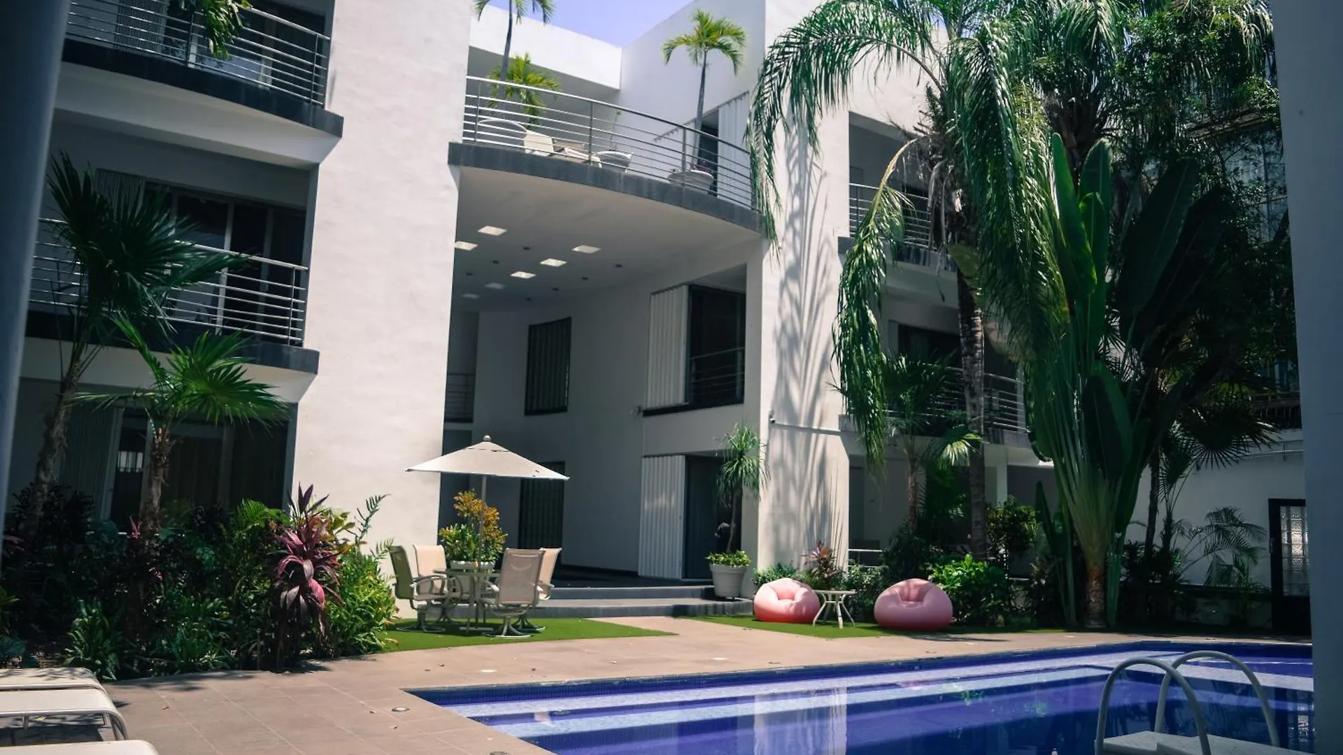Almarea Vacation Condo بلايا ديل كارمن 3*,  المكسيك