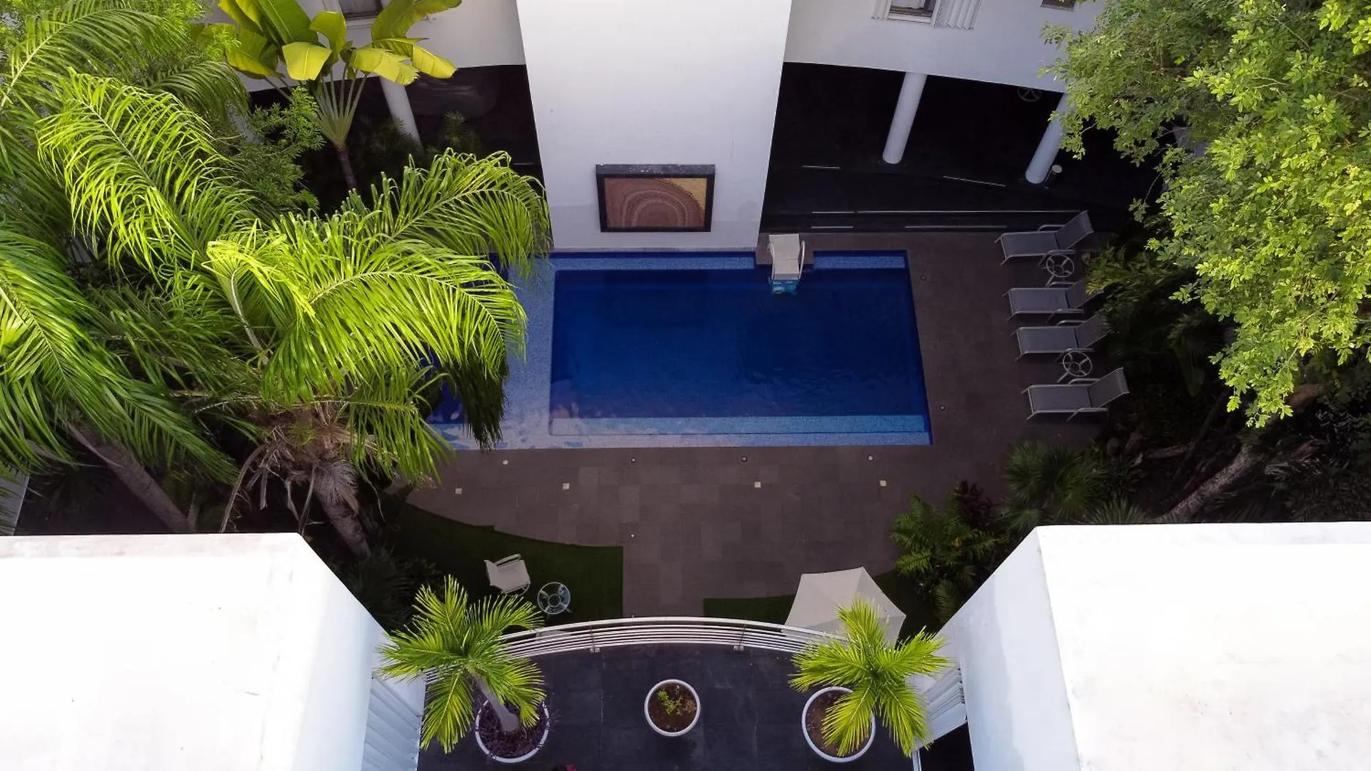 Almarea Vacation Condo بلايا ديل كارمن فندق