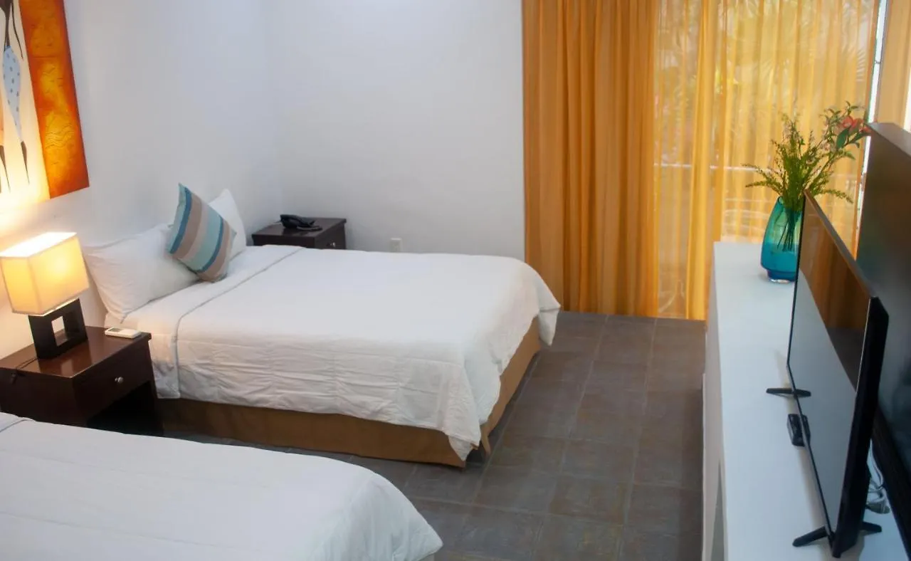 *** Отель Almarea Vacation Condo Плая-дель-Кармен Мексика