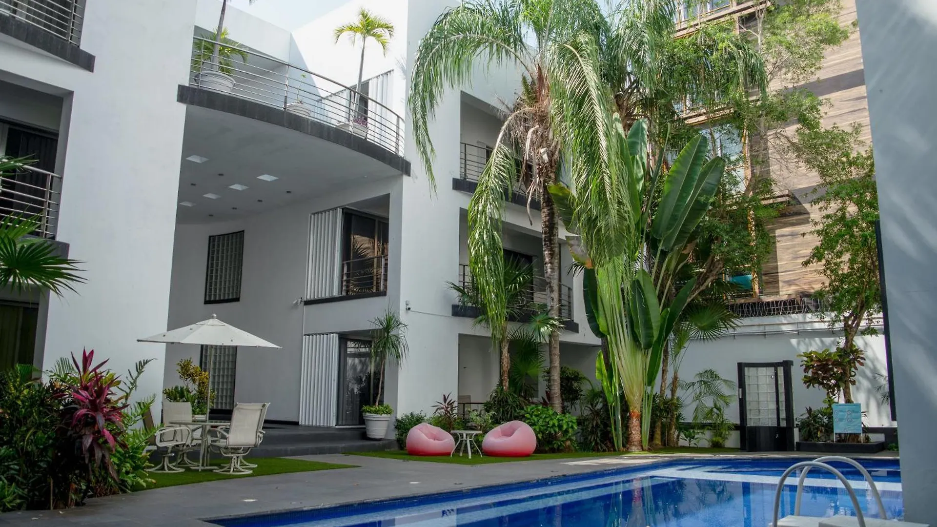 Отель Almarea Vacation Condo Плая-дель-Кармен